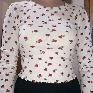 Lettuce trim floral top